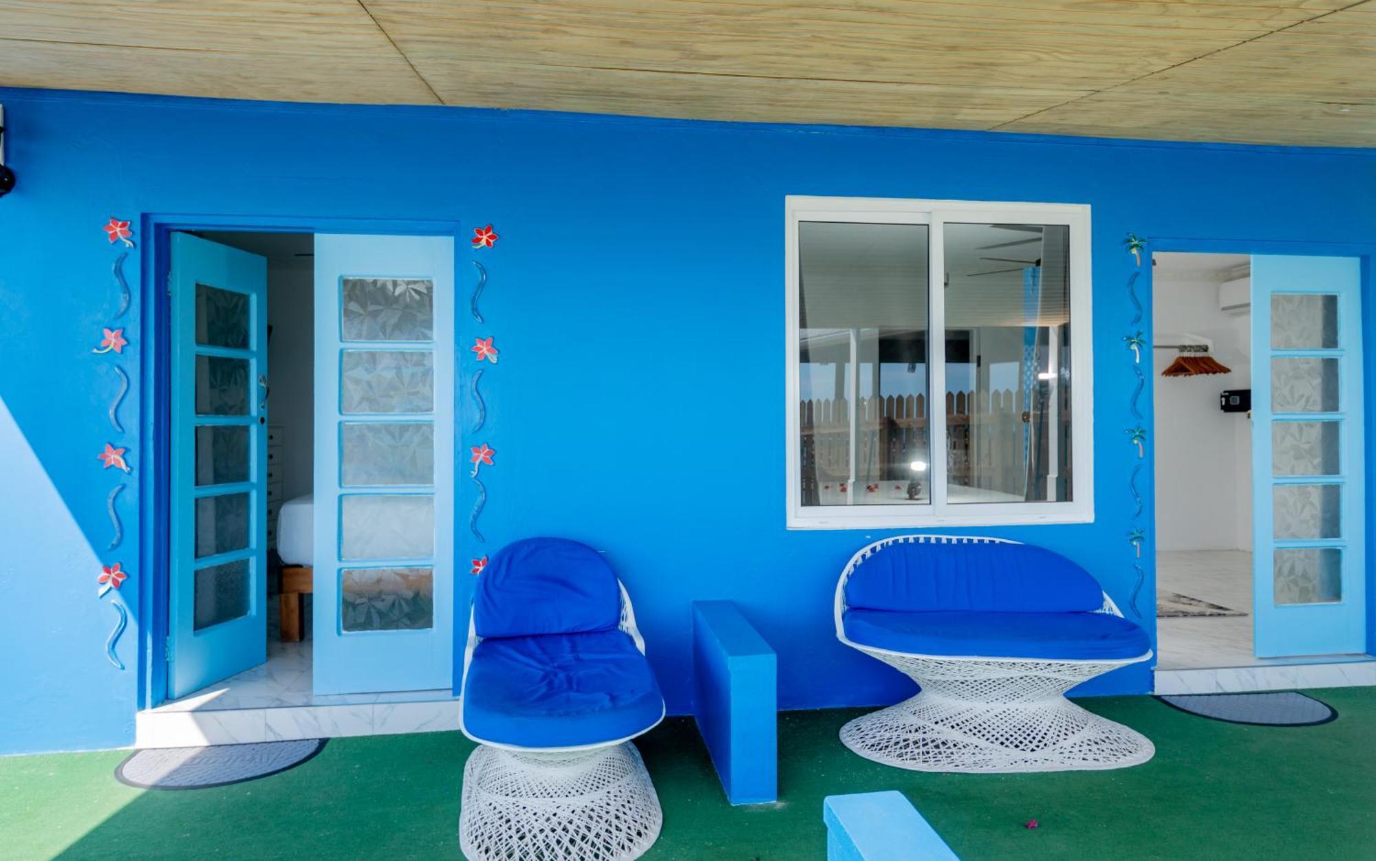Beyond Sunset Resort & Villas Трежър Бийч Екстериор снимка